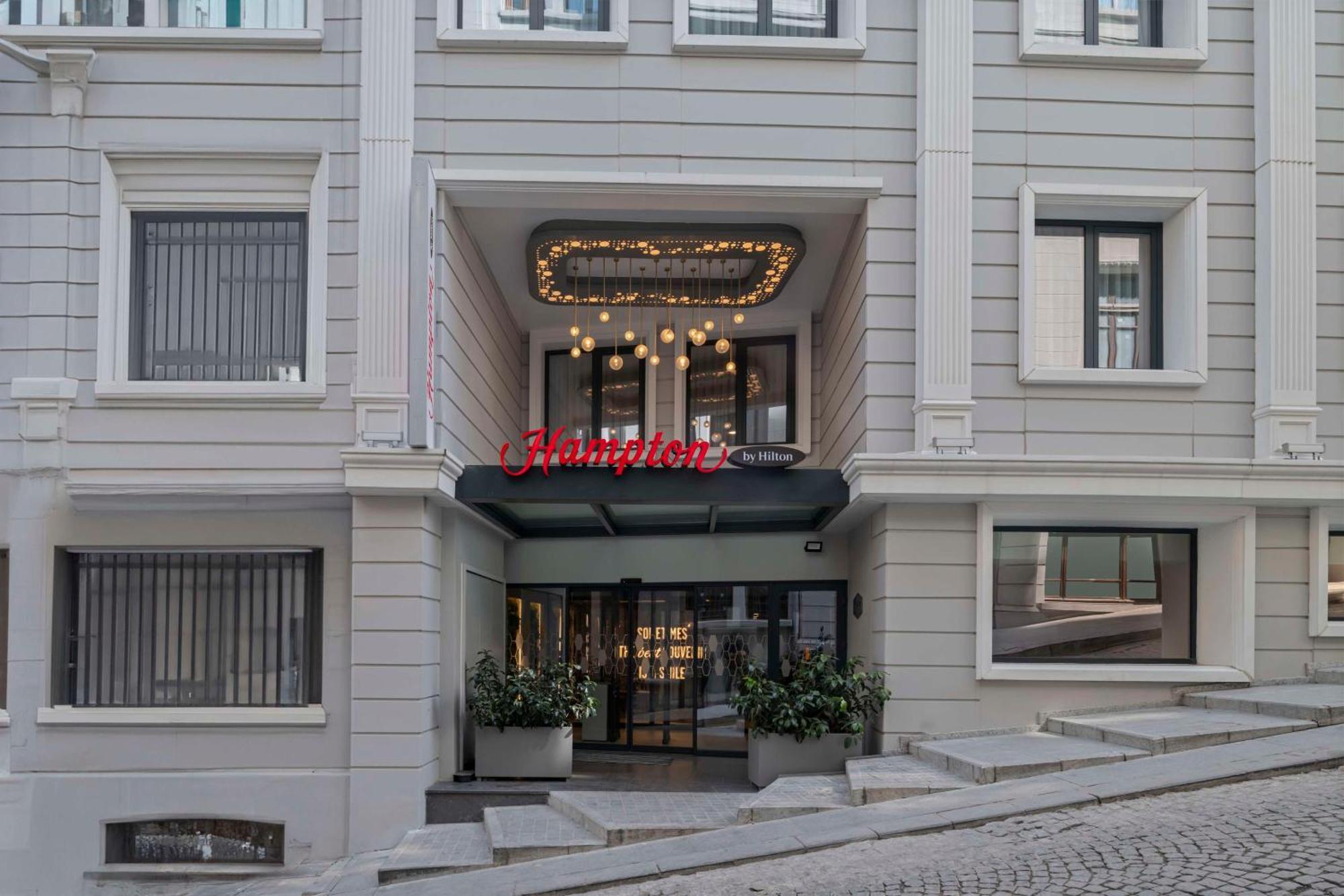 Отель Hampton By Hilton Istanbul Sirkeci Экстерьер фото
