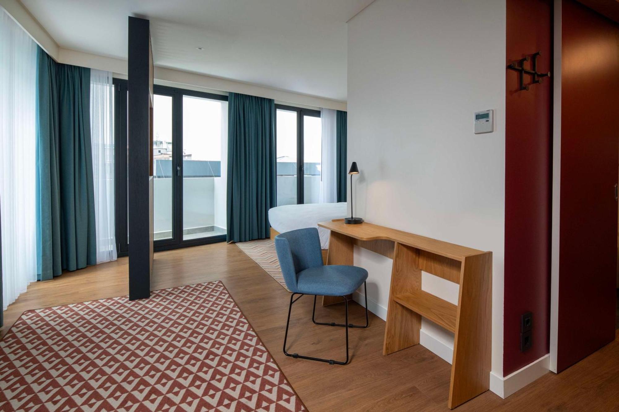 Отель Hampton By Hilton Istanbul Sirkeci Экстерьер фото