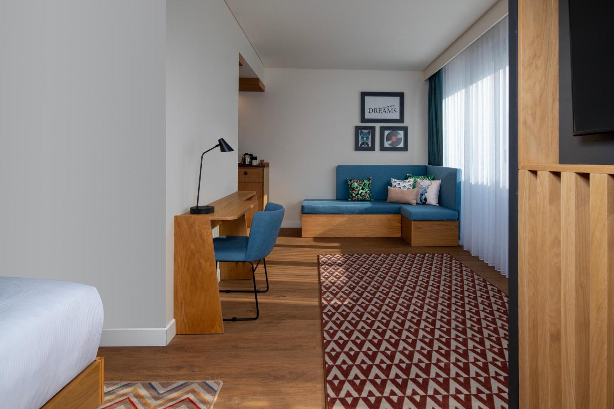 Отель Hampton By Hilton Istanbul Sirkeci Экстерьер фото