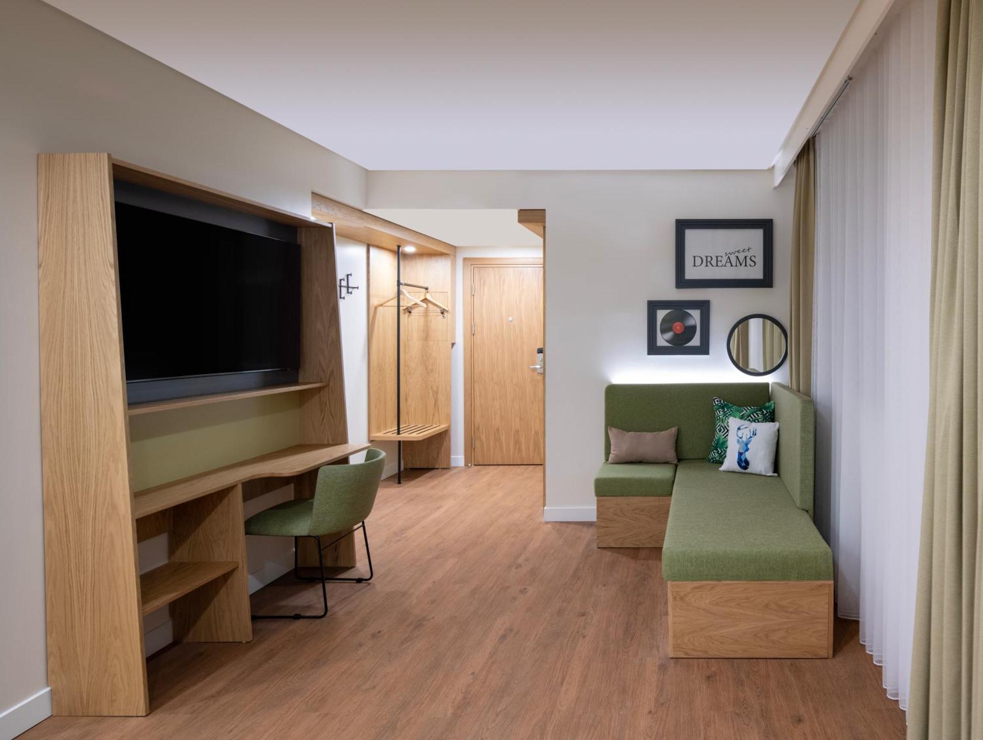Отель Hampton By Hilton Istanbul Sirkeci Экстерьер фото