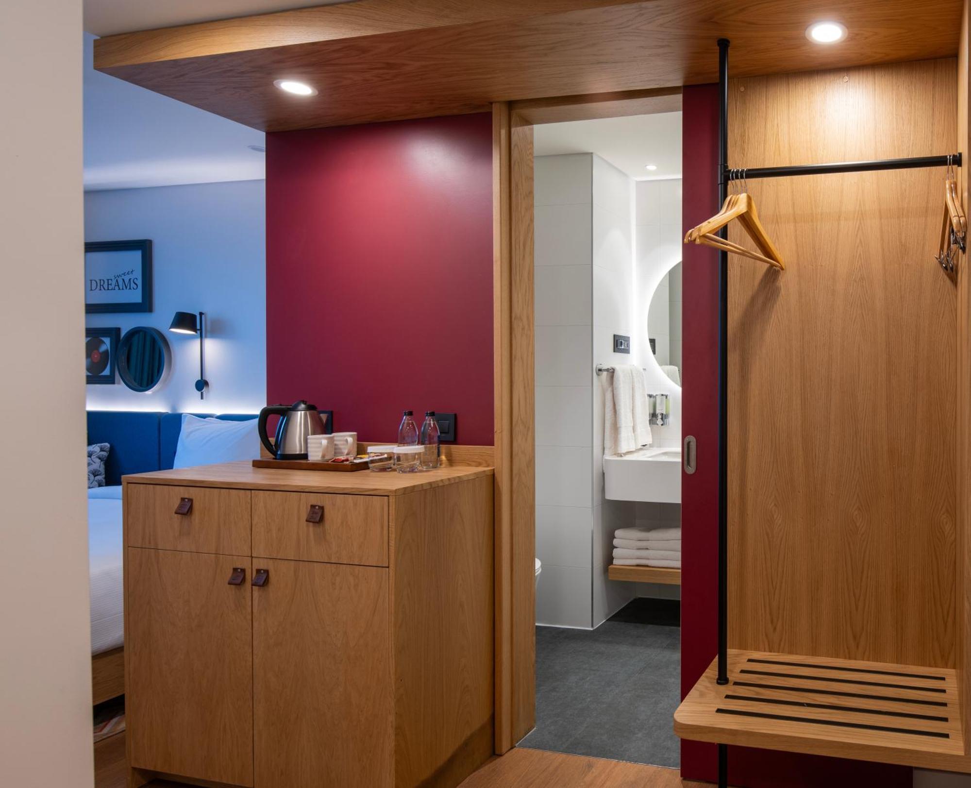 Отель Hampton By Hilton Istanbul Sirkeci Экстерьер фото